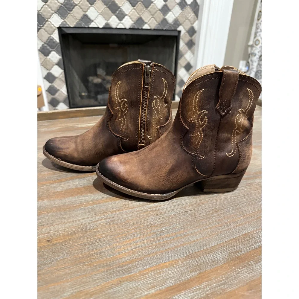 Circle G Tobacco Embroidered Western Ankle Booties Round Toe‎ New 7 Boho
